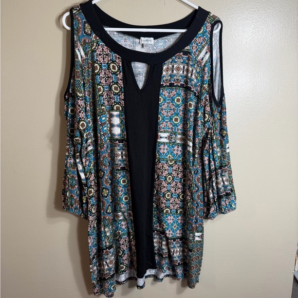 Avenue Tops - Avenue Cold Shoulder Boho Mosaic Print Top Size 14/16